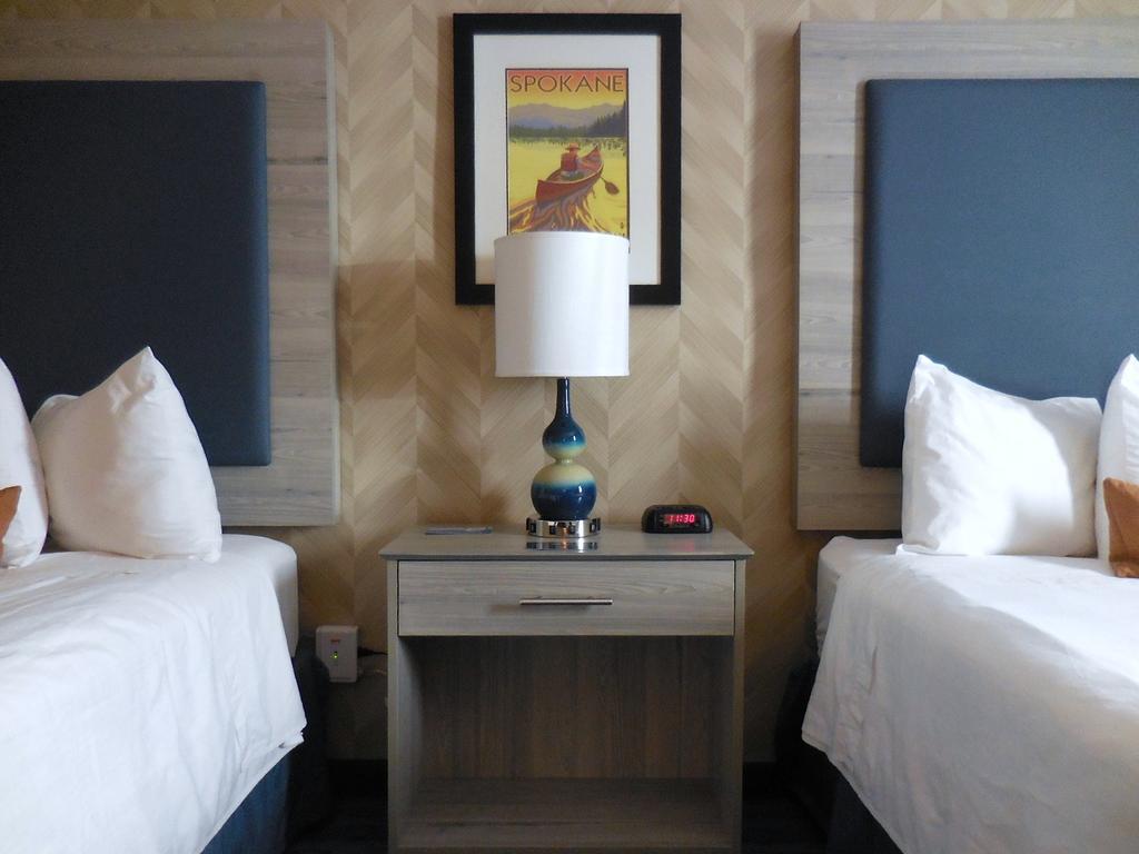 Hotel Silverstone & Spokane Valley