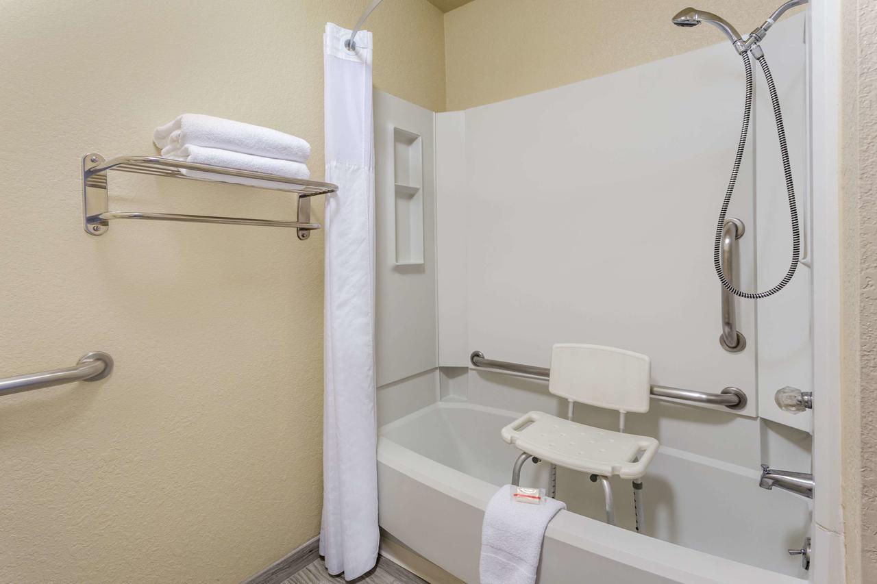 Silverstone & Hotel Spokane Valley